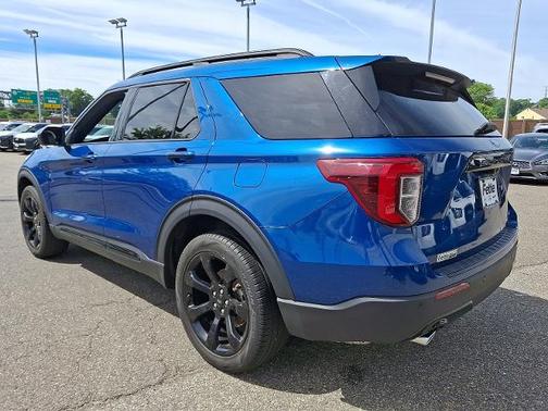 ATLAS BLUE METALLIC 2023 Ford Explorer ST-LINE