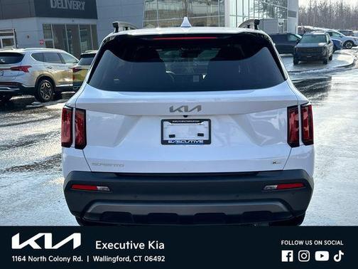 2023 Kia Sorento EX