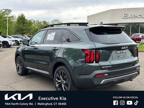 Aruba Green 2023 Kia Sorento EX