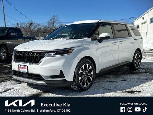 2024 Kia Carnival EX