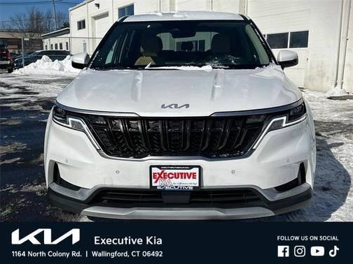 2024 Kia Carnival EX