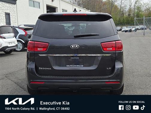 2021 Kia Sedona LX