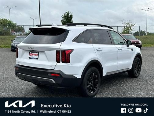2023 Kia Sorento S