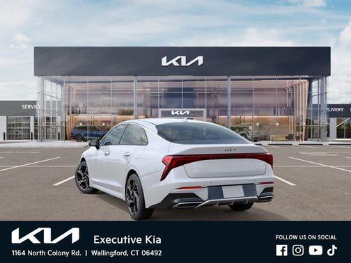 Snow White Pearl 2026 Kia K5 GT-Line