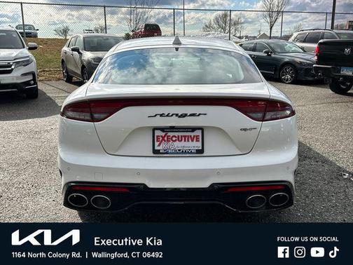 2022 Kia Stinger GT1