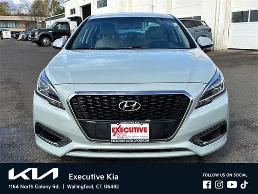 2016 Hyundai SONATA Hybrid Limited