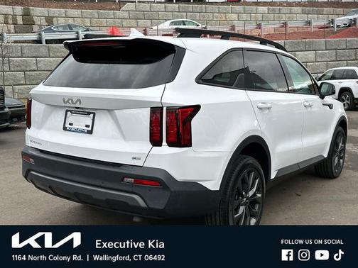 2023 Kia Sorento EX