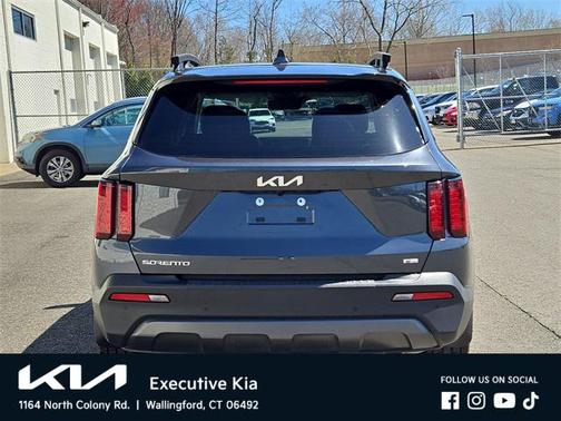 2023 Kia Sorento EX