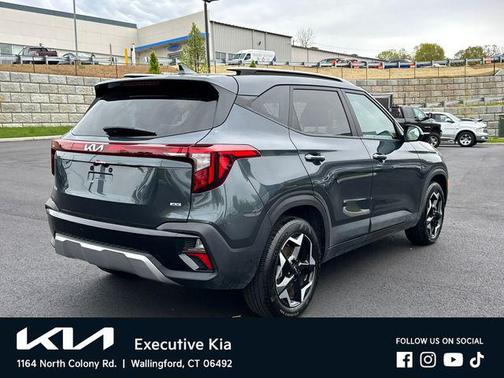 Gravity Gray 2025 Kia Seltos S