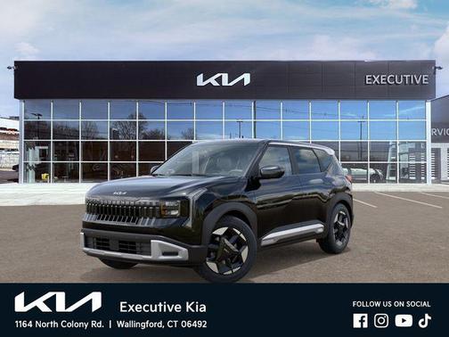 Black 2027 Kia Seltos S