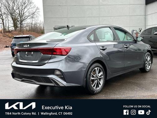 Gravity Gray 2023 Kia Forte LXS