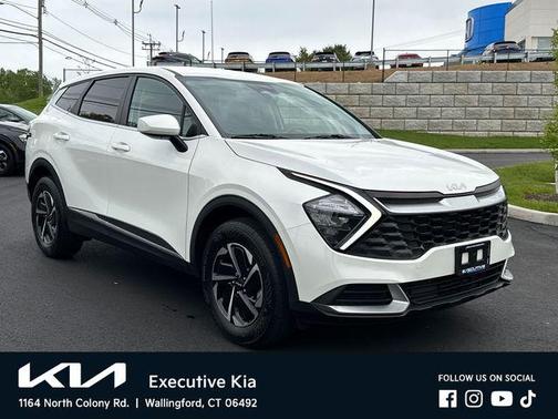 Snow White Pearl 2023 Kia Sportage Hybrid LX