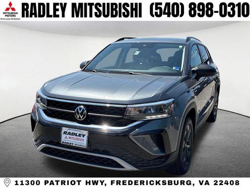 Platinum Gray Metallic 2024 Volkswagen Taos 1.5T S