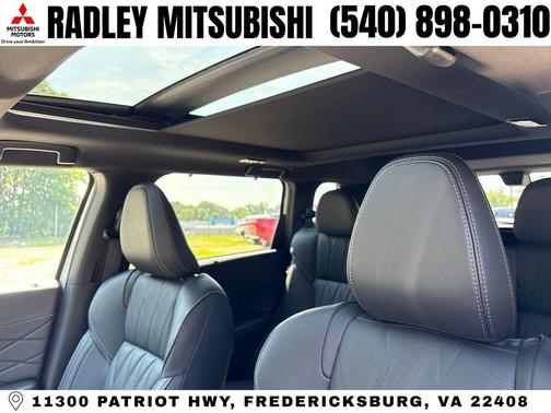 Diamond White 2026 Mitsubishi Outlander Black Edition