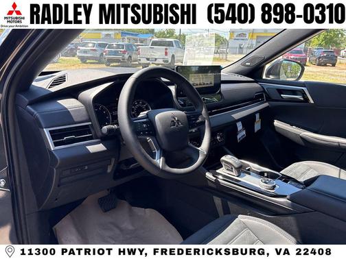 Graphite Gray 2026 Mitsubishi Outlander LE