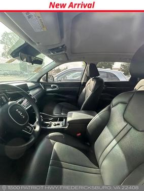 Wolf Gray 2022 Kia Sorento SX