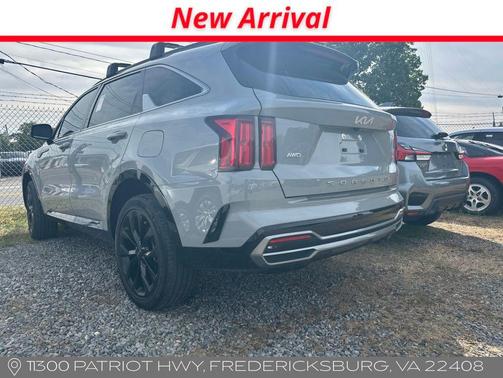 Wolf Gray 2022 Kia Sorento SX