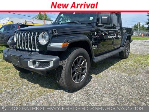 Black 2022 Jeep Gladiator Overland