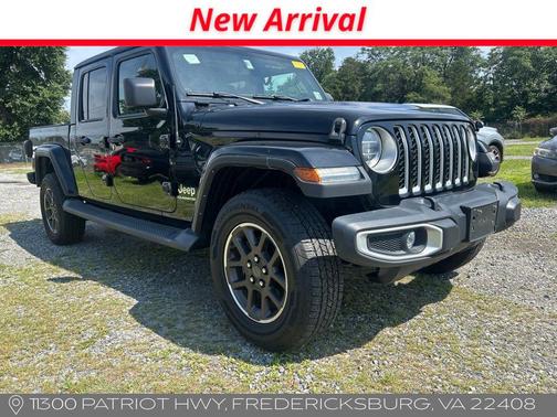 Black 2022 Jeep Gladiator Overland
