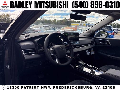 Graphite Gray 2026 Mitsubishi Outlander SE