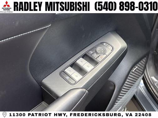 Graphite Gray 2026 Mitsubishi Outlander SE