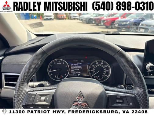 White Diamond 2022 Mitsubishi Outlander ES