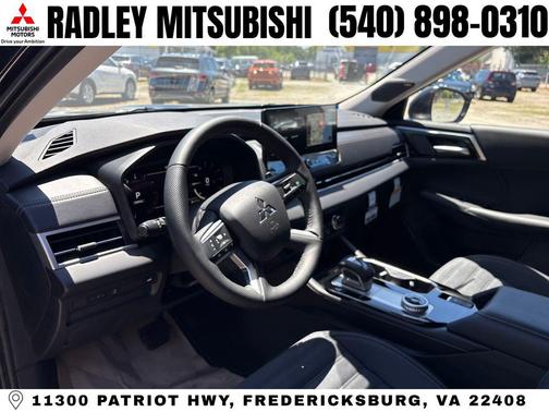 Black 2026 Mitsubishi Outlander SE