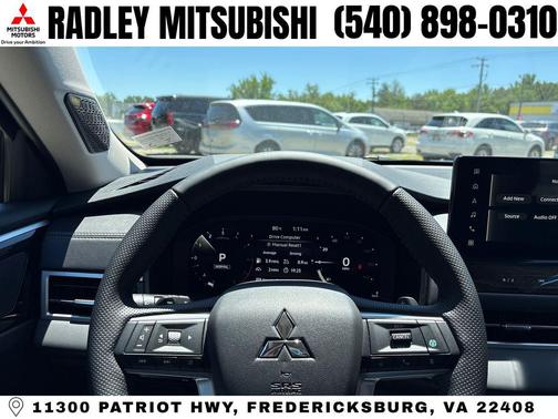 Black 2026 Mitsubishi Outlander SE