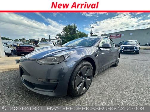 Gray 2023 Tesla Model 3 Base