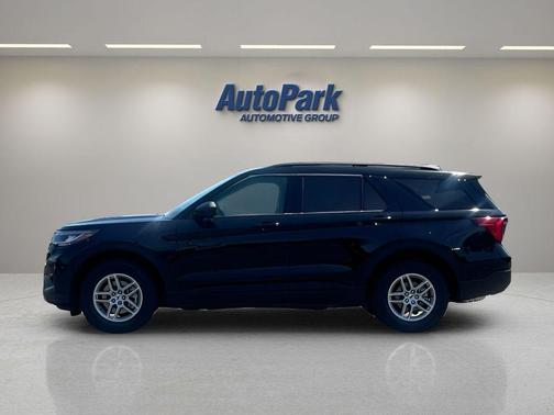 Agate Black Metallic 2026 Ford Explorer Active