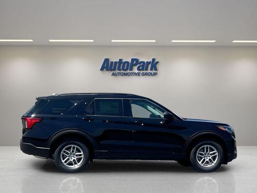 Agate Black Metallic 2026 Ford Explorer Active