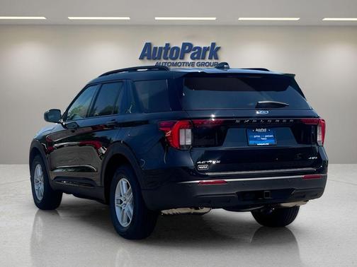 Agate Black Metallic 2026 Ford Explorer Active