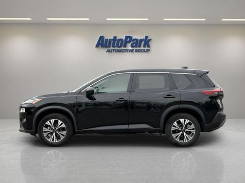 Super Black 2022 Nissan Rogue SV