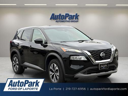 Super Black 2022 Nissan Rogue SV