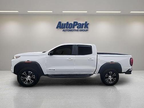 Summit White 2023 GMC Canyon AT4