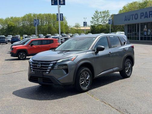 Gun Metallic 2024 Nissan Rogue S