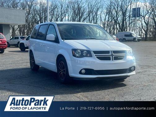 White Knuckle Clearcoat 2019 Dodge Grand Caravan GT