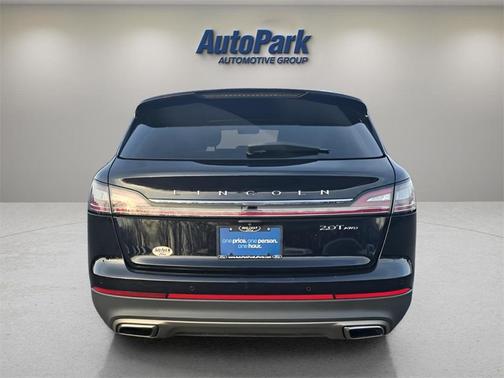 2020 Lincoln Nautilus Reserve