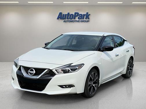 White 2018 Nissan Maxima 3.5 S