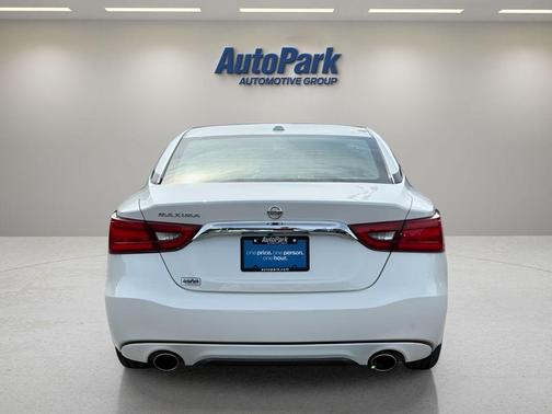 White 2018 Nissan Maxima 3.5 S