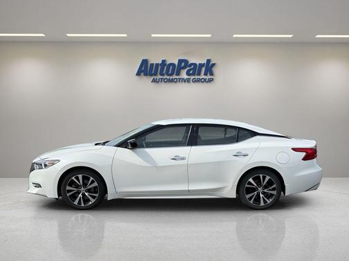 White 2018 Nissan Maxima 3.5 S