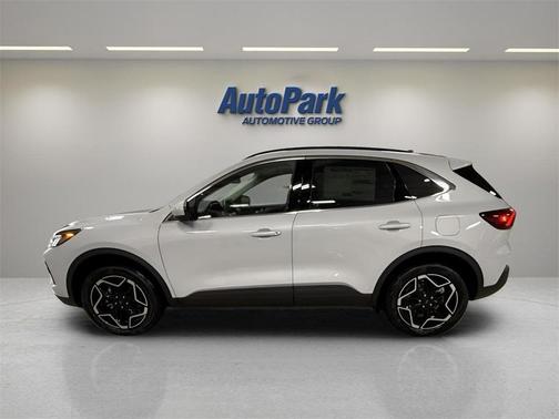 2026 Ford Escape Platinum