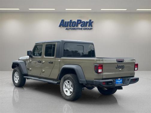 2020 Jeep Gladiator Sport