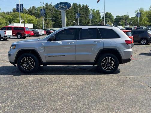 Billet Silver Metallic Clearcoat 2019 Jeep Grand Cherokee Trailhawk