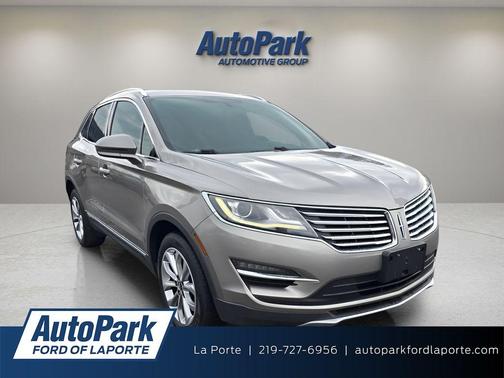 Luxe Metallic 2016 Lincoln MKC Select