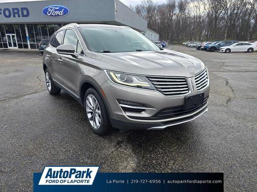Luxe Metallic 2016 Lincoln MKC Select