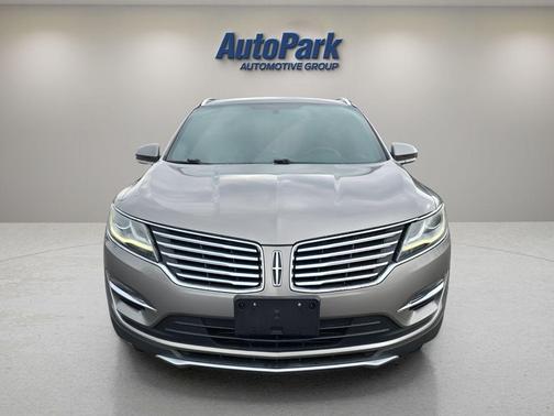 Luxe Metallic 2016 Lincoln MKC Select