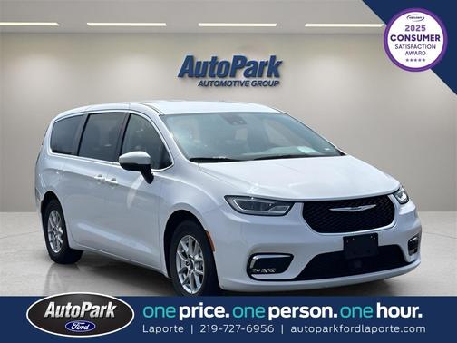 2023 Chrysler Pacifica Touring-L