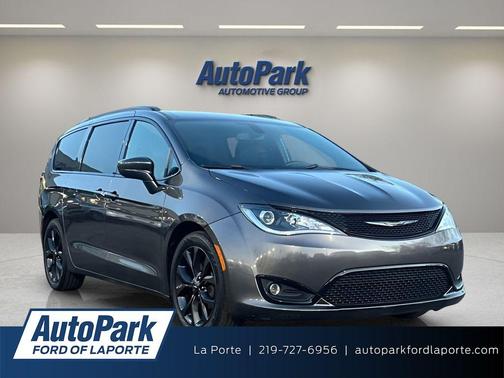 2020 Chrysler Pacifica Touring-L