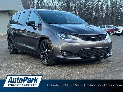 2020 Chrysler Pacifica Touring-L